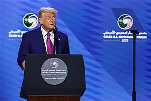 تحقیر جمهوری اسلامی توسط ترامپ در ریاض: کشورهای عربی بر تجارت جهانی تمرکز کردند و رهبران ایران بر دزدیدن ثروت مردمشان