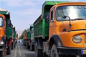 افزایش قیمت و اختلال در حمل و نقل خوراکی‌ها در پی اعتصاب کامیون‌داران
