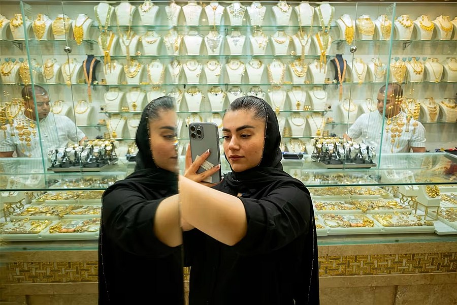 تصویر تحریم و تهدید نظامی؛ ایرانی‌ها با خرید دیوانه‌وار طلا به دنبال امنیت می‌گردند