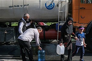 مصائب بی‌برقی و بی‌آبی در چله تابستان؛ ناگهان دستور دورکاری می‌آید، چون آب قطع شده، برق هم نیست،‌ مگر می‌شود در خانه ماند؟