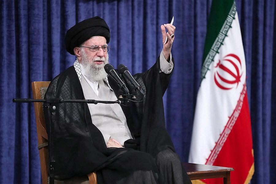 تصویر ادعای جنجالی یک حساب مرتبط با موساد: رهبر جمهوری اسلامی بیشتر روز را در خواب و «نشئه» می‌گذراند