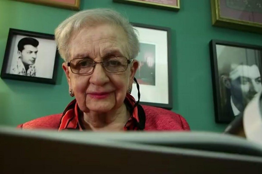 تصویر سیمین رجالی، نخستین استاد زن دانشگاه ملی ایران در ۹۱ سالگی درگذشت