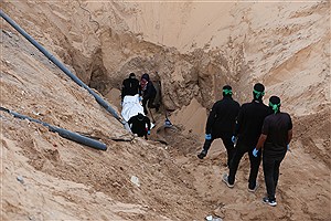 حماس جسد یک گروگان اسرائیلی را با حفاری از تونلی خارج کرد