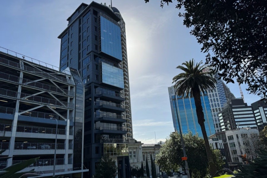 تصویر پلیس نیوزیلند دفاتر شرکت متهم به همدستی با ناوگان سایه ایران و روسیه را بازرسی کرد