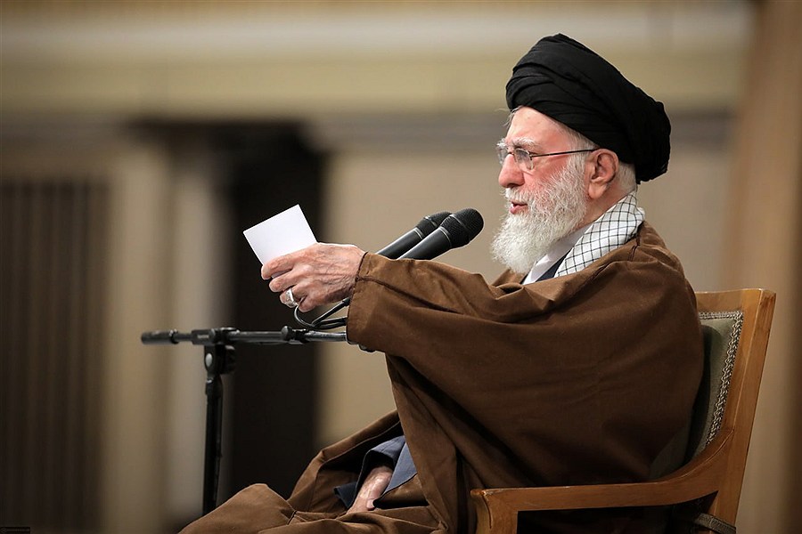 تصویر معاون حوزه علمیه خبر داد: دستور خامنه‌ای برای برخورد شدید با «پروژه‌سازان» مخالف حجاب اجباری و عوامل آن‌ها