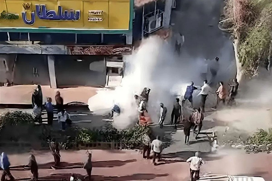 تصویر دست‌کم سه شهروند به دلیل انتشار مطالبی درباره خودسوزی احمد بالدی بازداشت شدند