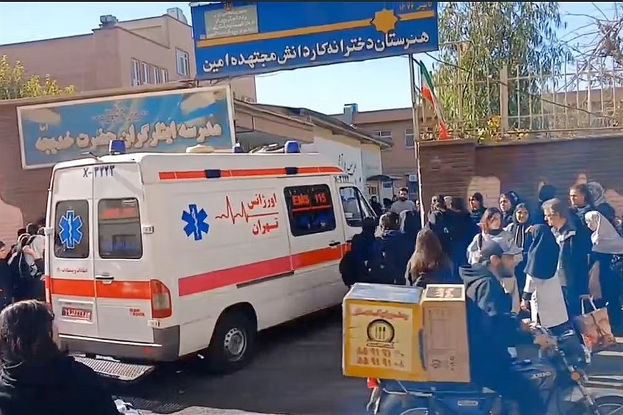 تصویر درپی ضرب‌وشتم دانش‌آموزان توسط مدیران هنرستانی در شهرری ۳ نفر روانه بیمارستان شدند&#47; درگیری به دلیل داشتن موبایل و حجاب اجباری
