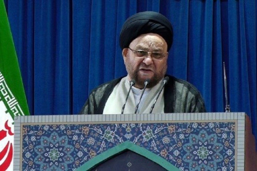 تصویر امام‌جمعه موقت اصفهان: اگر مردم توبه کنند باران می‌بارد