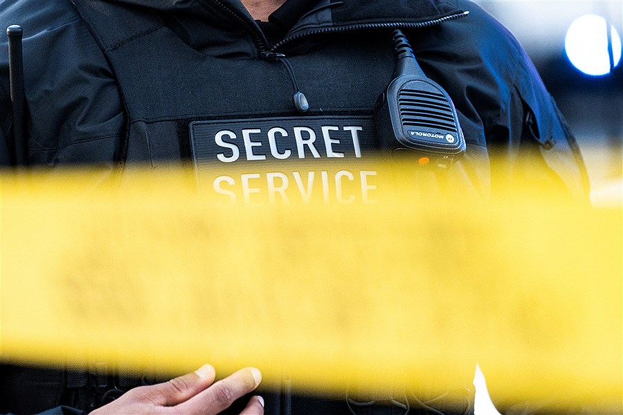 تصویر ترامپ پس از حادثه تیراندازی به گارد ملی: همه افغانستانی‌هایی که زمان بایدن آمدند بررسی شوند&#47; بررسی همه پرونده‌های مهاجرتی افغان‌ها متوقف شد