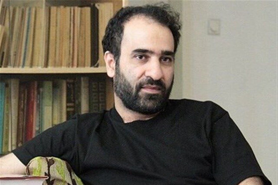 تصویر رضا امیرخانی،‌ نویسنده نزدیک به علی خامنه‌ای، براثر سقوط با پاراگلایدر، ضربه مغزی شد