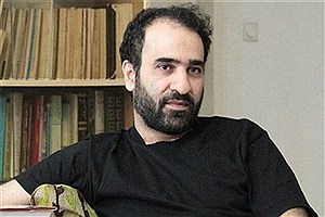 رضا امیرخانی،‌ نویسنده نزدیک به علی خامنه‌ای، براثر سقوط با پاراگلایدر، ضربه مغزی شد