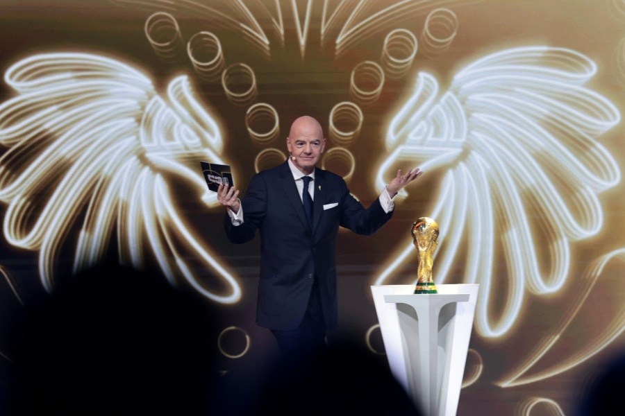 تصویر کیسه‌ای که فیفا از جیب تماشاگران دوخته‌ است؛ افزایش هفت برابری قیمت بلیت‌های جام جهانی ۲۰۲۶