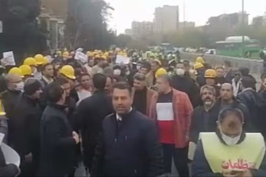 تصویر حمایت آمریکا از اعتراض کارگران پارس جنوبی در عسلویه: با شجاعت مقابل ارعاب حکومت ایستادند