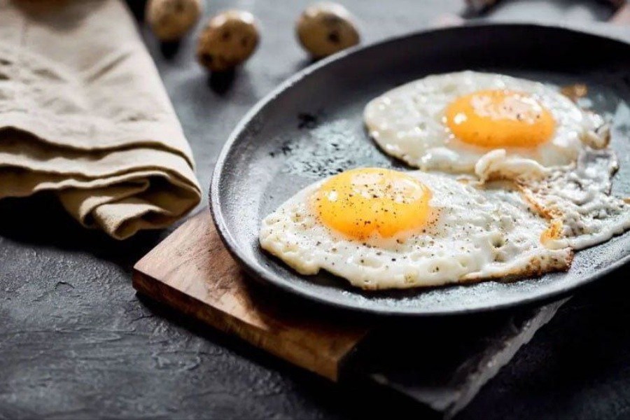 تصویر هر تخم‌مرغ، ۸ هزار تومان&#47; سقوط آخرین سنگر؛ وقتی نیمرو هم از منوی حداقل‌های خانواده‌های ایرانی خط می‌خورد