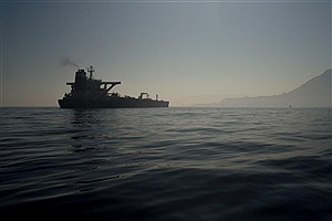 آمریکا کشتی حامل تسلیحات نظامی چین به سمت ایران را توقیف کرد