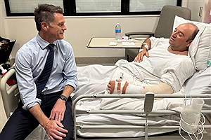 هدیه ۹۹۹۹۹ هزار دلاری یک میلیاردر آمریکایی به فردی که یکی از تیراندازان به یهودیان در سیدنی را خلع سلاح کرد