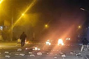 احمدرضا حائری: فرمانده سپاه شهر ملکشاهی شخصا پشت مسلسل نشست و معترضان را به گلوله بست/ ۴ معترض کشته شدند