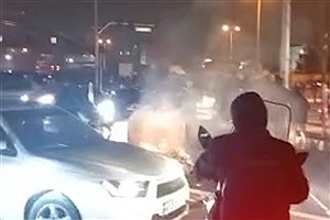 ببینید | تیراندازی به معترضان توسط نیروهای سرکوب در خیابان گلبرک نارمک، ۱۹ دی ۱۴۰۴