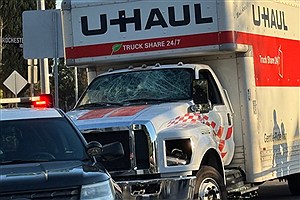 ببینید | یورش یک کامیون به تجمع اعتراضی ایرانیان در لس‌آنجلس