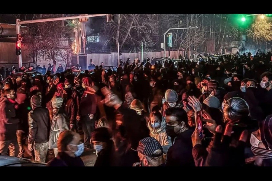 چرا چپ‌ها «سکوت شرافتمندانه» را بلد نیستند؟