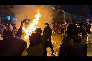 رامین جهانبگلو: مردم به این باور می‌رسند که تنها یک شورش مسلحانه یا مداخله خارجی می‌تواند جمهوری اسلامی را سرنگون کند