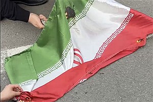 ببینید | آتش‌زدن پرچم جمهوری اسلامی در دانشگاه امیر کبیر، پلی تکنیک