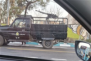 عکس | استقرار تیربار در اطراف دانشگاه تهران در واکنش به موج جدید اعتراضات دانشجویی/ تهدیدهای شدیدالحن حکومت علیه دانشجویان