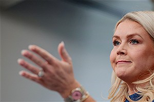 کارولین لیویت: طرح جمهوری اسلامی را به سطل زباله انداختیم