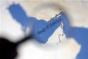 دو ناوشکن آمریکایی مجهز به موشک هدایت‌شونده از تنگه هرمز عبور کردند/ دونالد ترامپ: فرآیند پاکسازی تنگه هرمز را آغاز کرده‌ایم