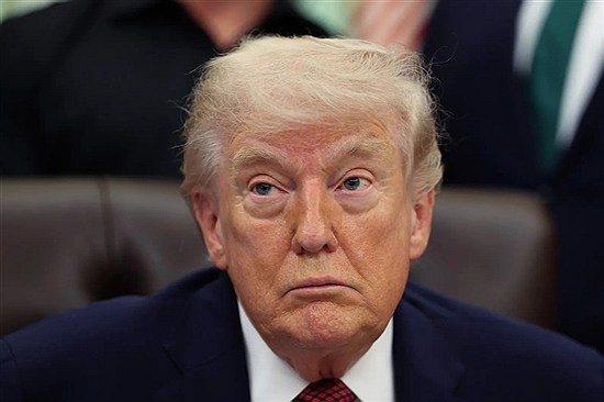 ترامپ پس از رد پیشنهاد جمهوری اسلامی: مثل یک خوکِ پروار در حال خفه شدن هستند و اوضاع برایشان بدتر هم خواهد شد